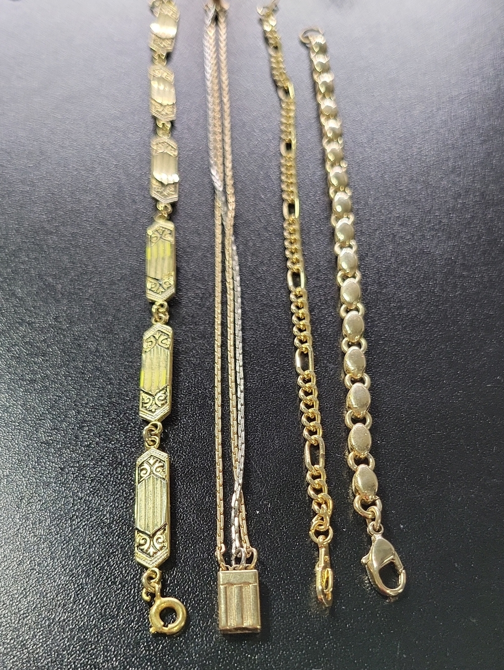 Gold-Tone Women's Chain Bracelet Lot